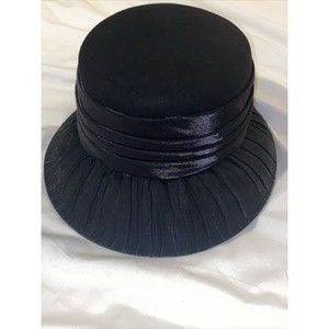 Vintage Toucan New York  Women’s Black Hat 100% Wool & Silk EUC